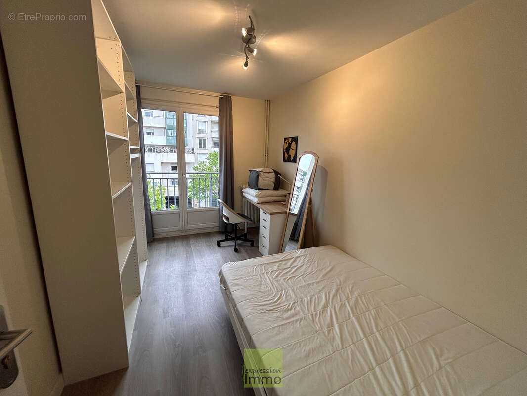 Appartement à BRON