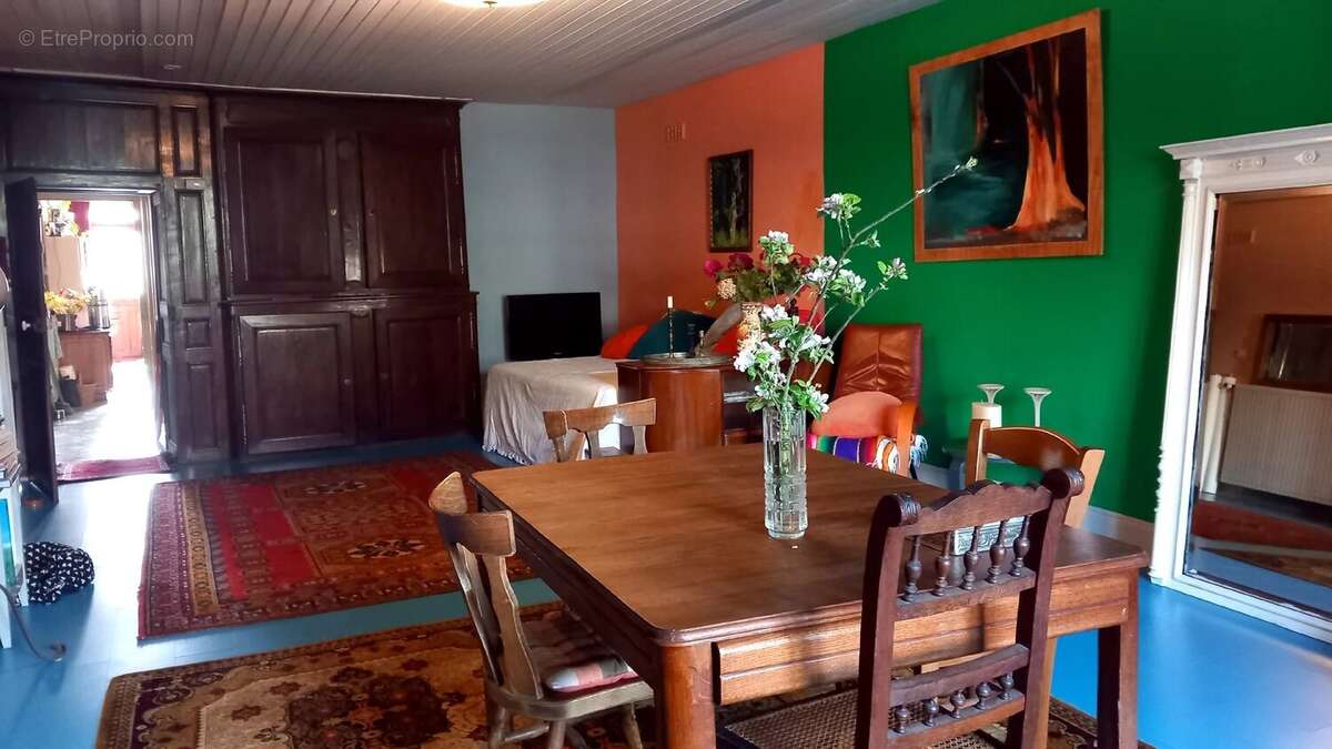 Maison à FRESNES-SUR-APANCE