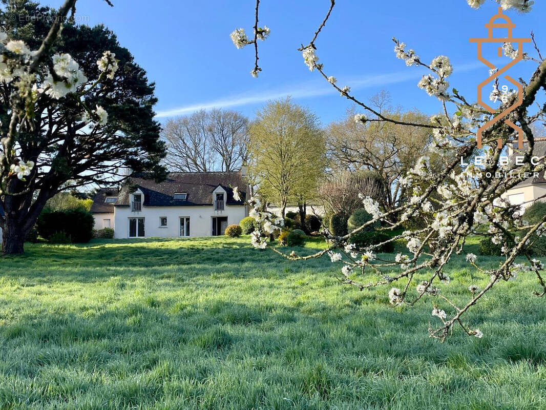 Maison à CRACH