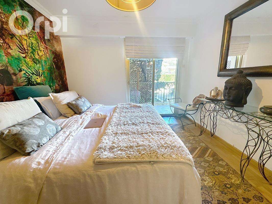Appartement à VENCE
