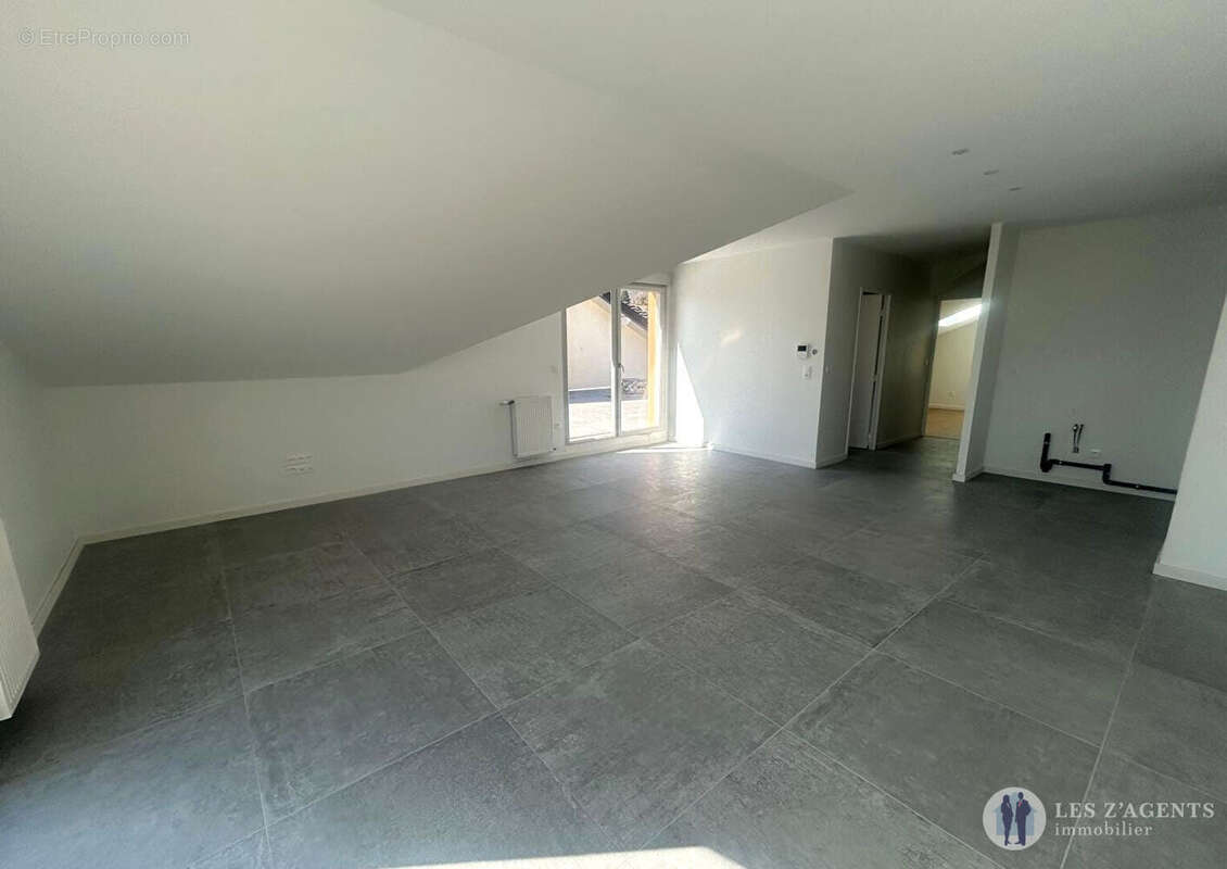 Appartement à CLAIX