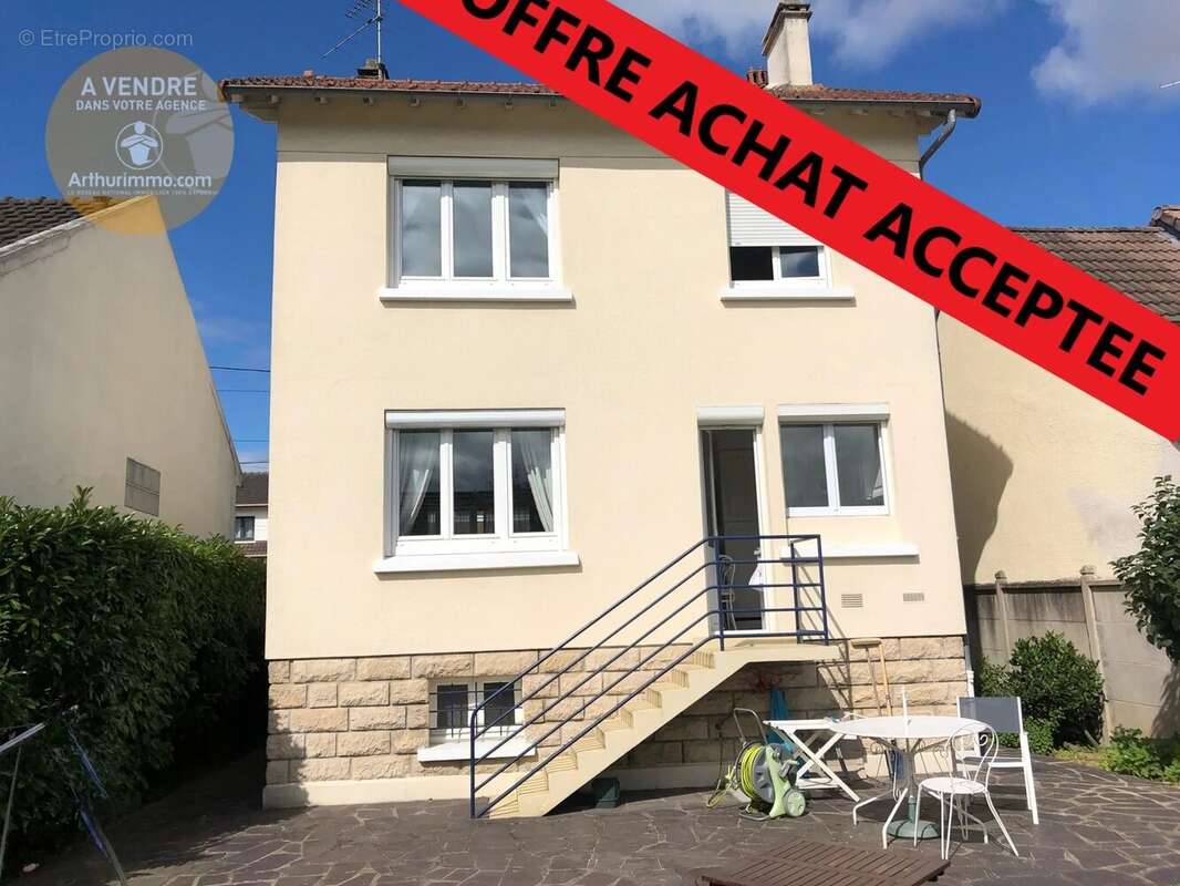 Maison à GOUSSAINVILLE