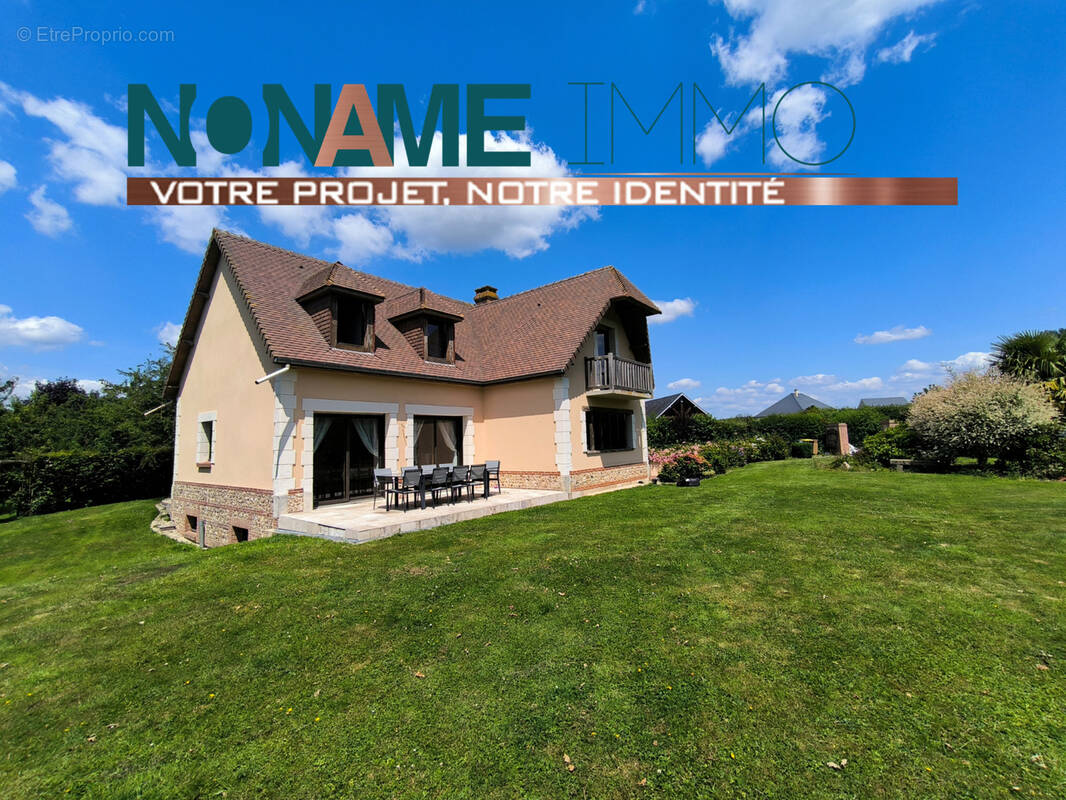 Maison à BOURG-ACHARD