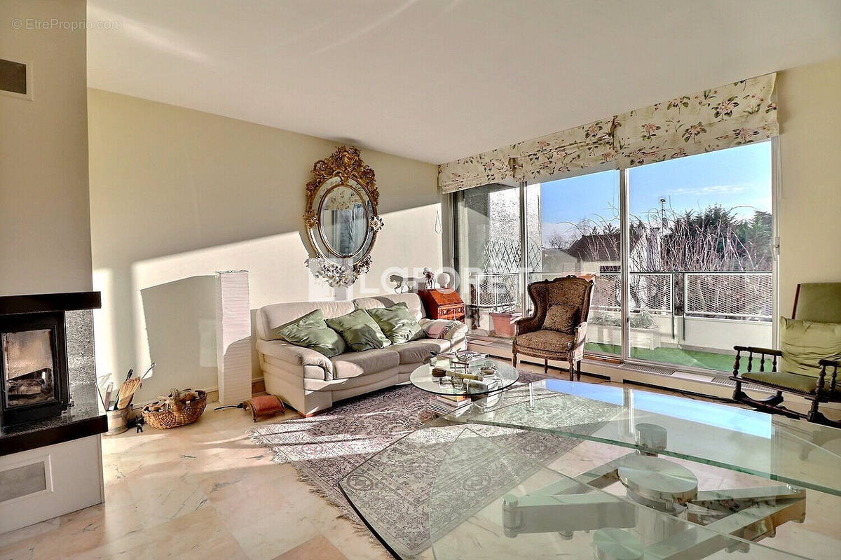 Appartement à RUEIL-MALMAISON