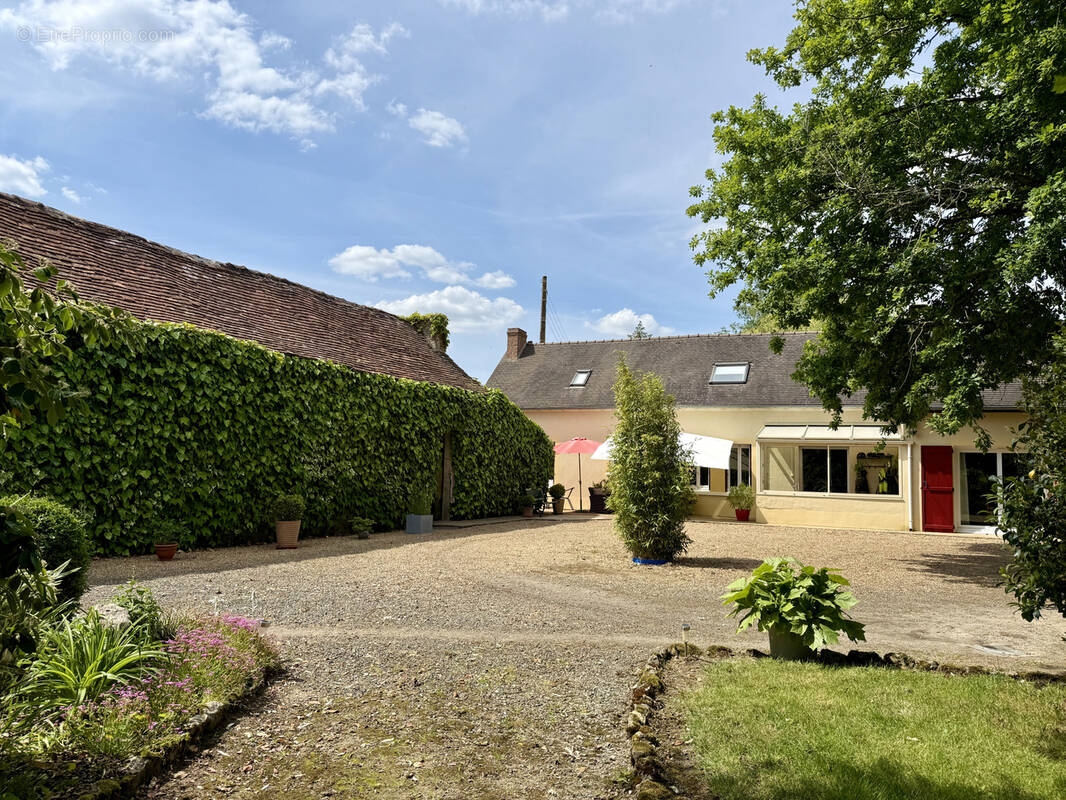 Maison à BAZOUGES-SUR-LE-LOIR
