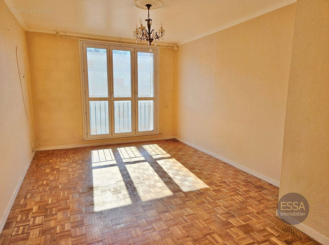 Appartement à VERSAILLES