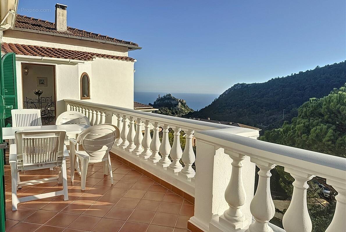 Appartement à EZE