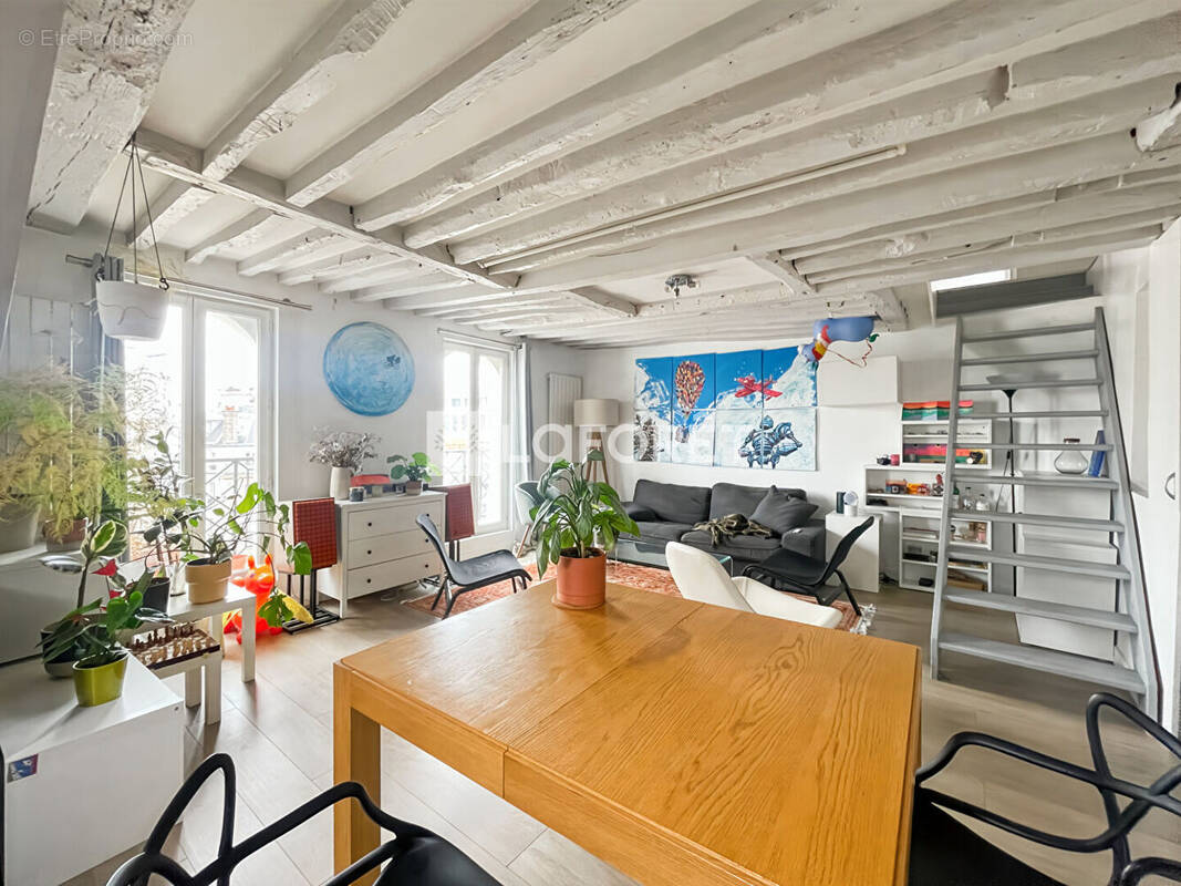 Appartement à PARIS-2E