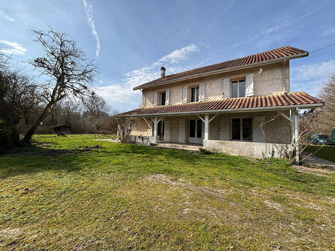 Maison à SAINT-SYMPHORIEN