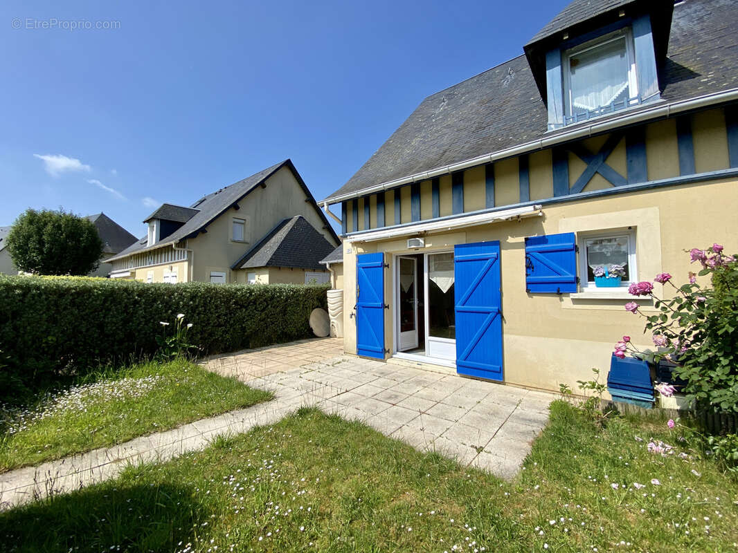 Maison à DIVES-SUR-MER