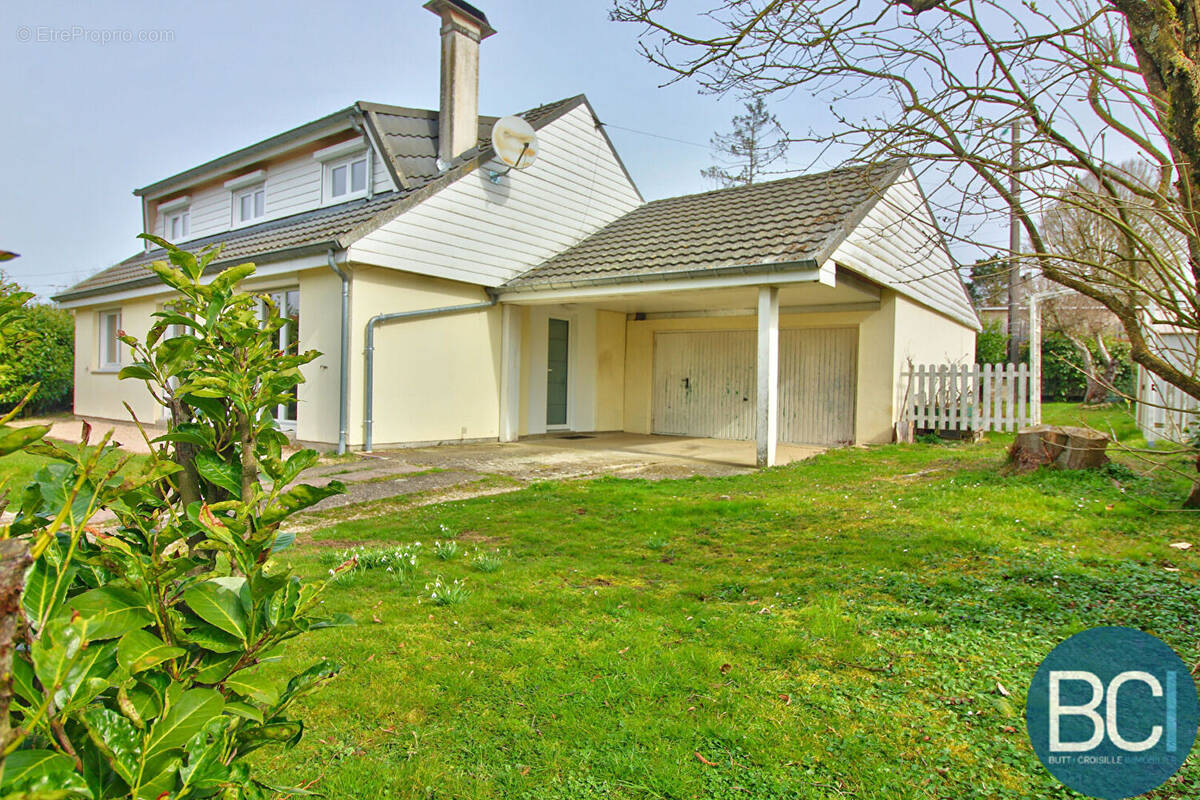 Maison à CHAMPENOUX