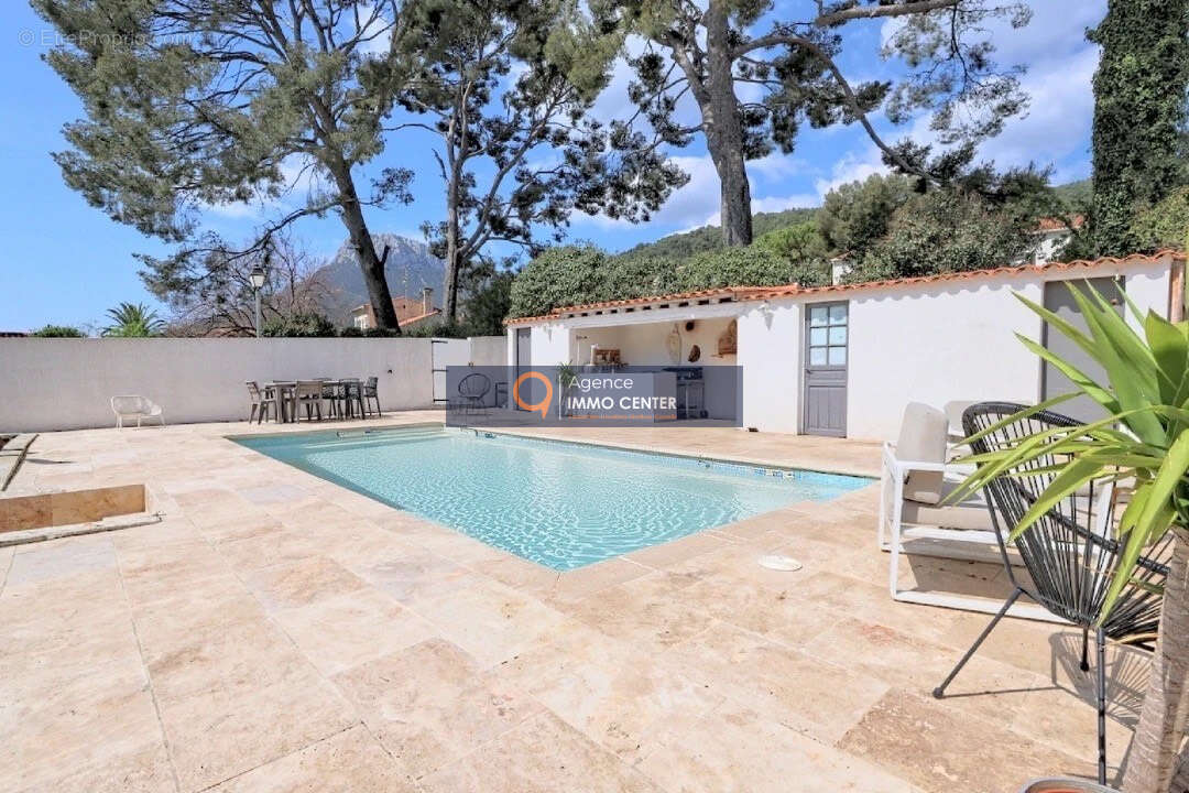 Maison à LA FARLEDE