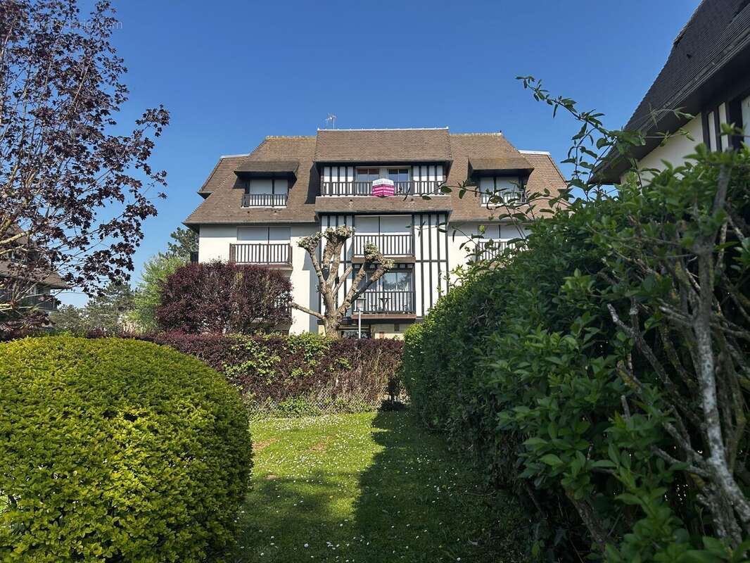 Appartement à BLONVILLE-SUR-MER