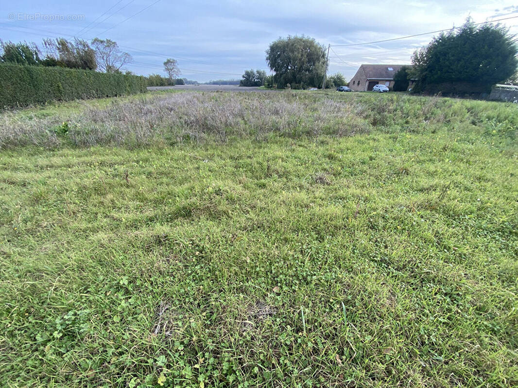 Terrain à GUEMPS