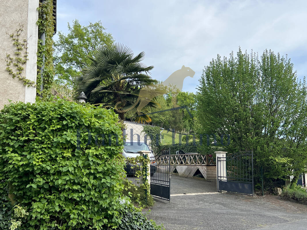 Maison à LIMERAY