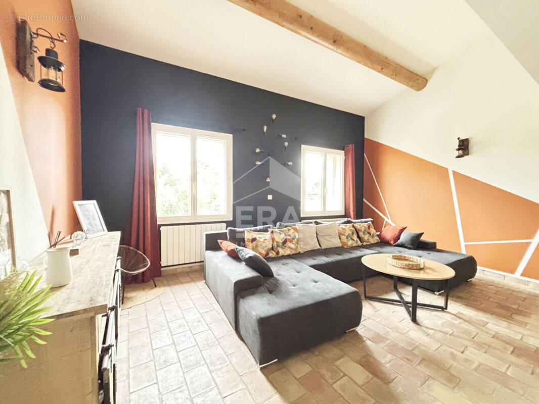 Maison à MALLEMORT