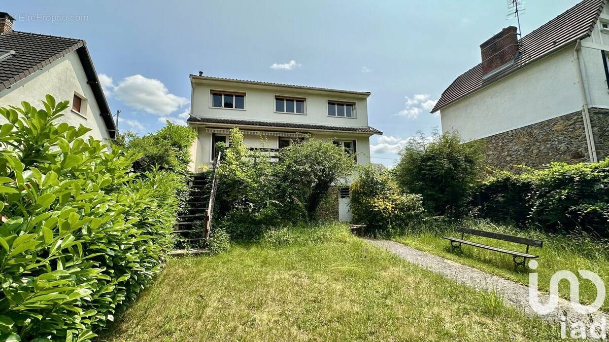 Photo 1 - Maison à SAINTE-GENEVIEVE-DES-BOIS