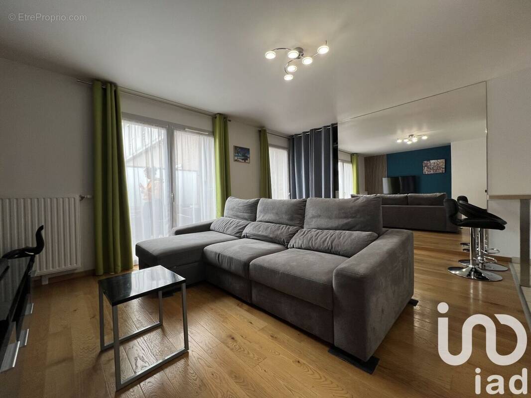 Photo 1 - Appartement à THIAIS