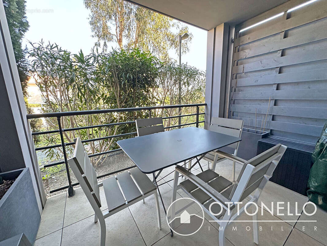 Appartement à ROQUEBRUNE-SUR-ARGENS