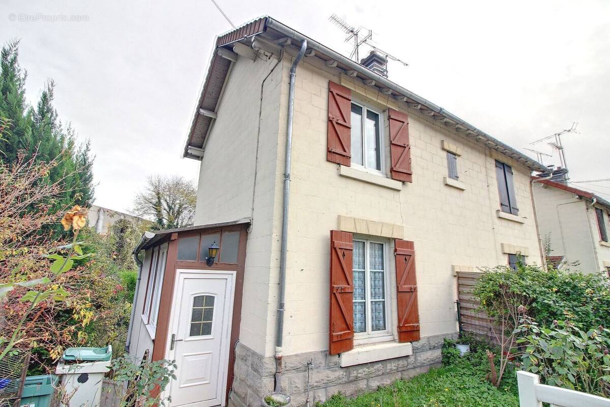 Maison à MANTES-LA-VILLE