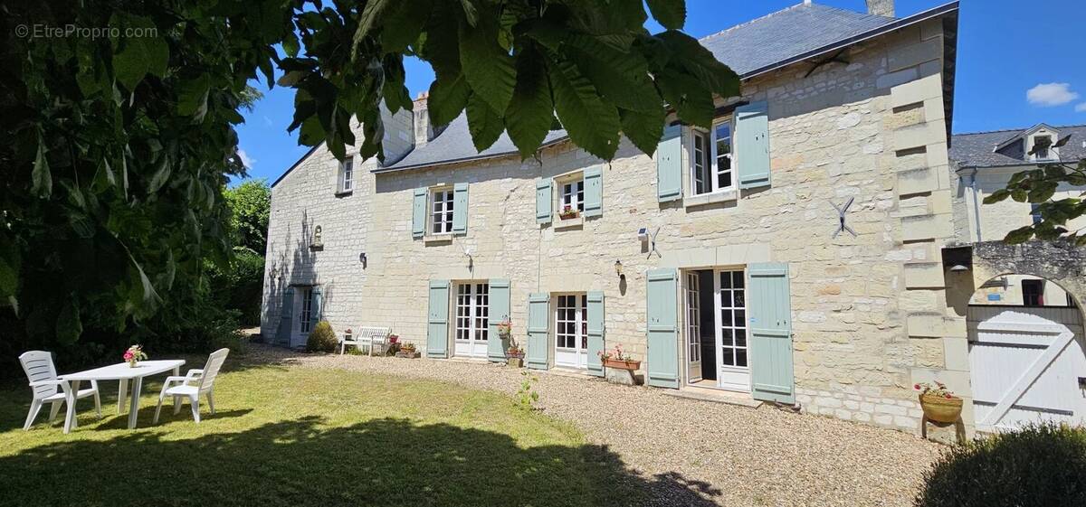 Maison à CHINON