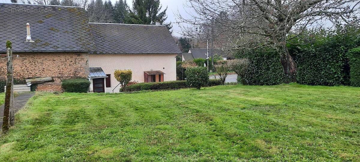 Photo 1 - Maison à CHAMBERET
