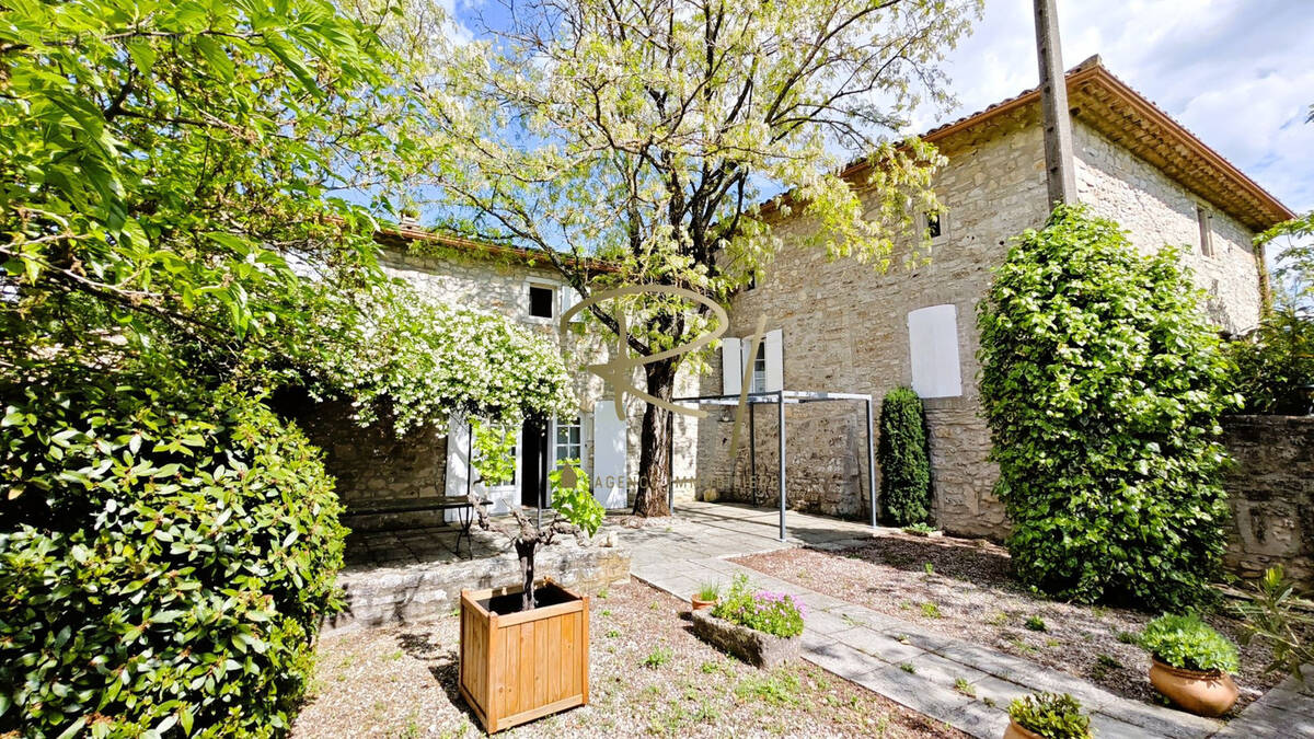 Maison à ISSIRAC
