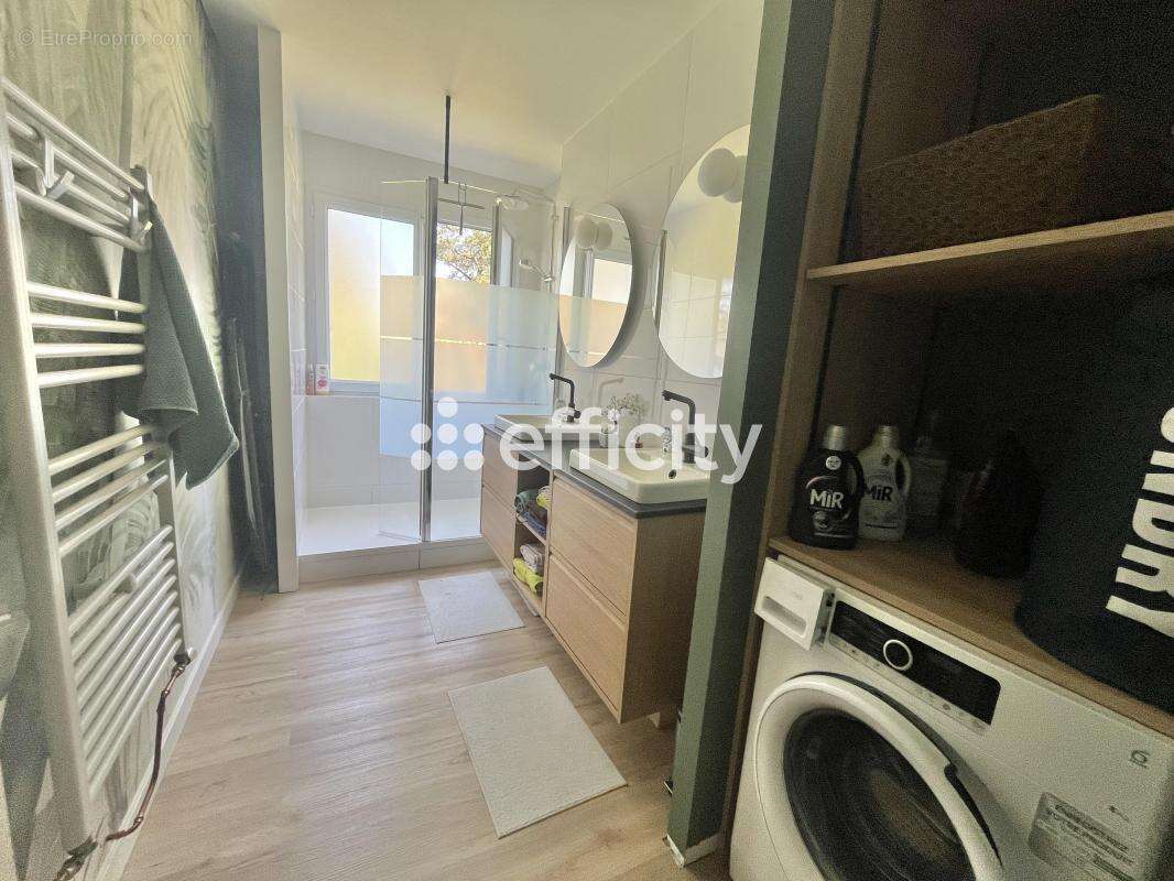 Appartement à SAINT-SEBASTIEN-SUR-LOIRE