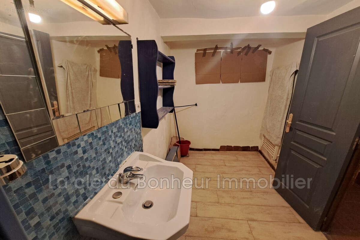 Appartement à MOUSTIERS-SAINTE-MARIE