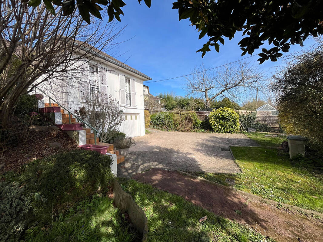 Maison à OSNY