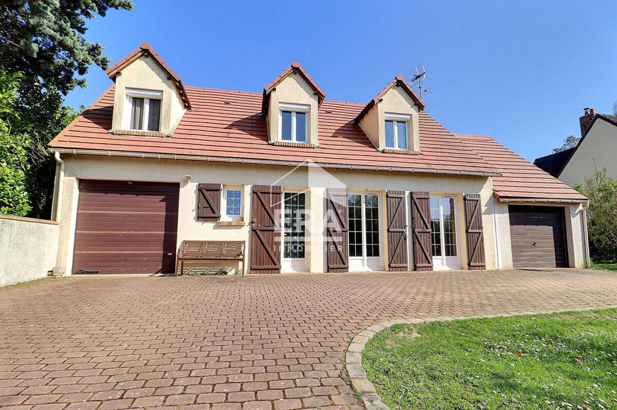 Maison à AUVERS-SAINT-GEORGES