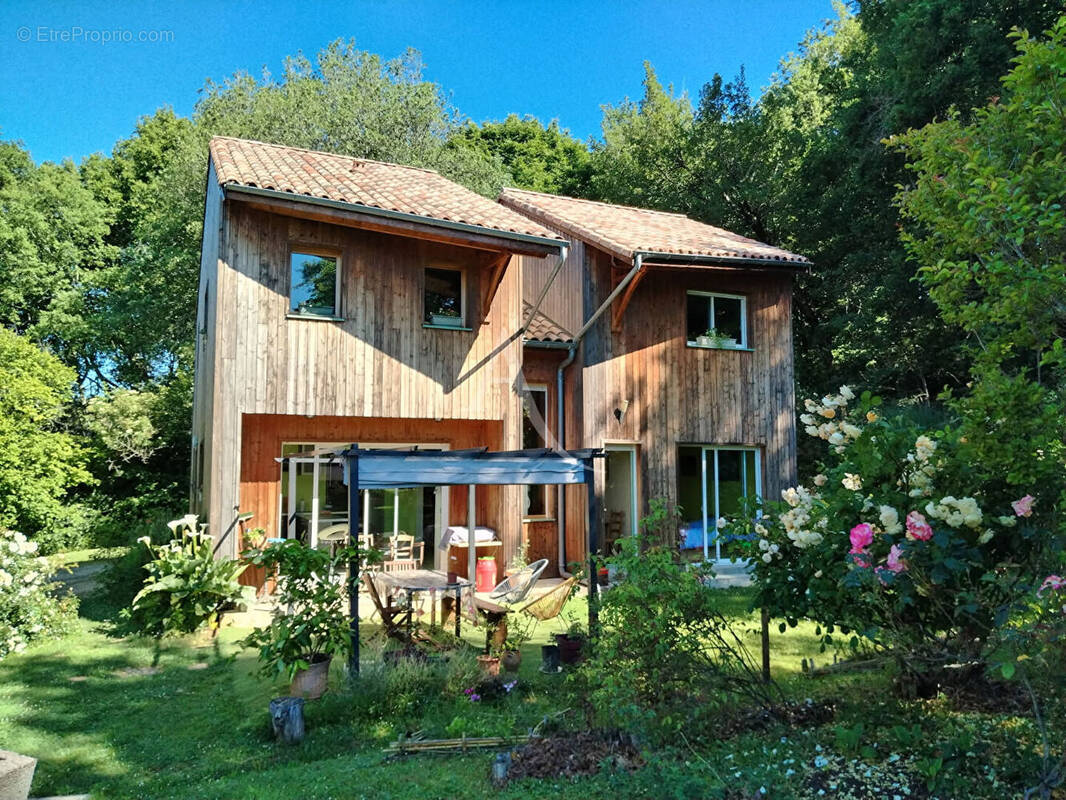 Maison à VILLEFRANCHE-DU-PERIGORD