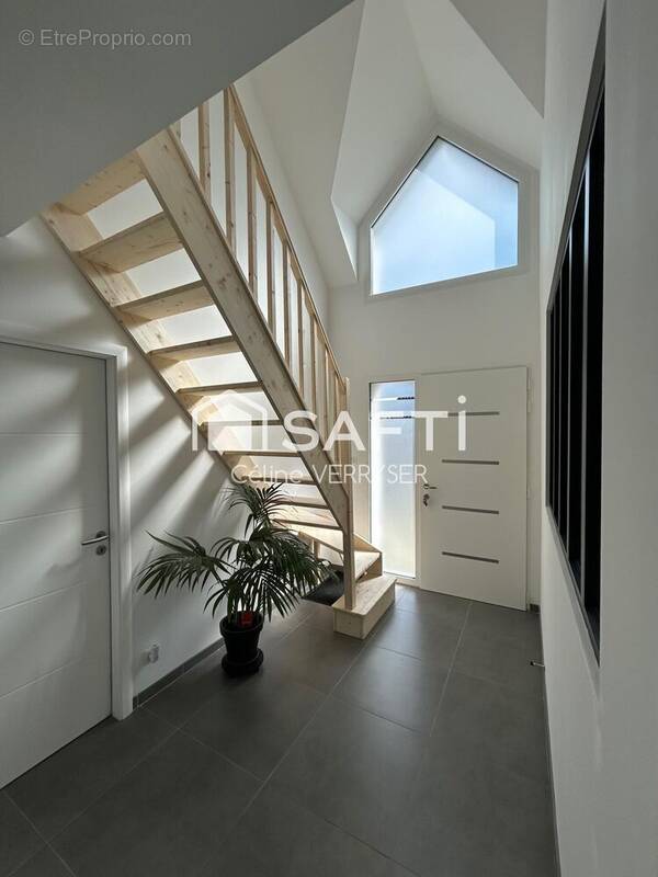 Photo 1 - Maison à HAZEBROUCK