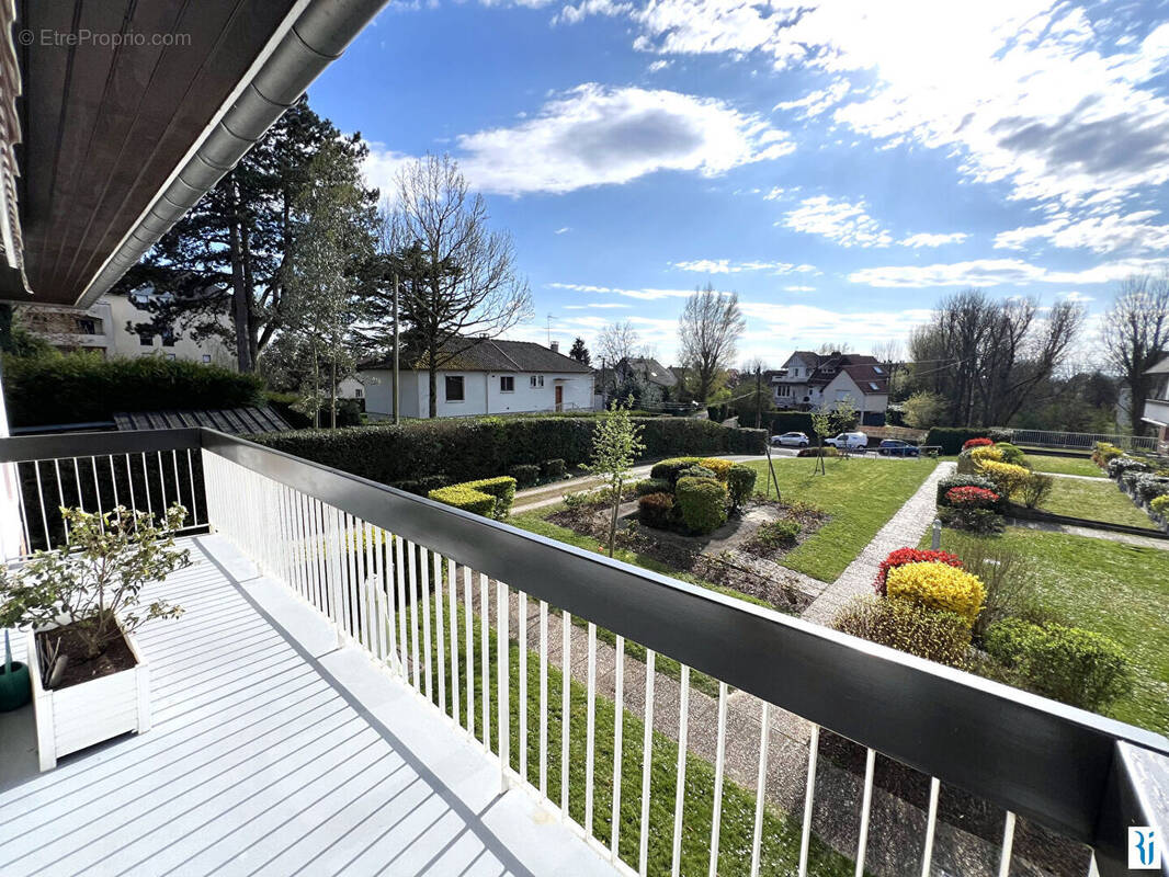 Appartement à LE MESNIL-ESNARD