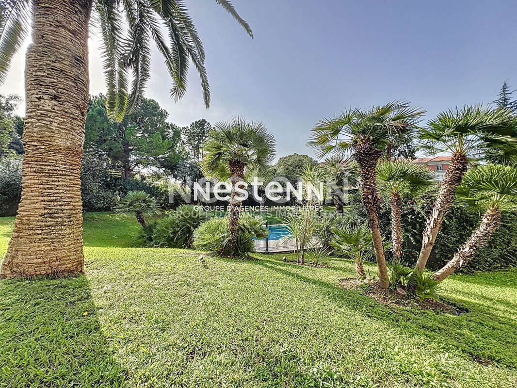 Appartement à VALLAURIS