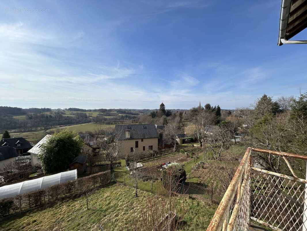 Appartement à SEILHAC
