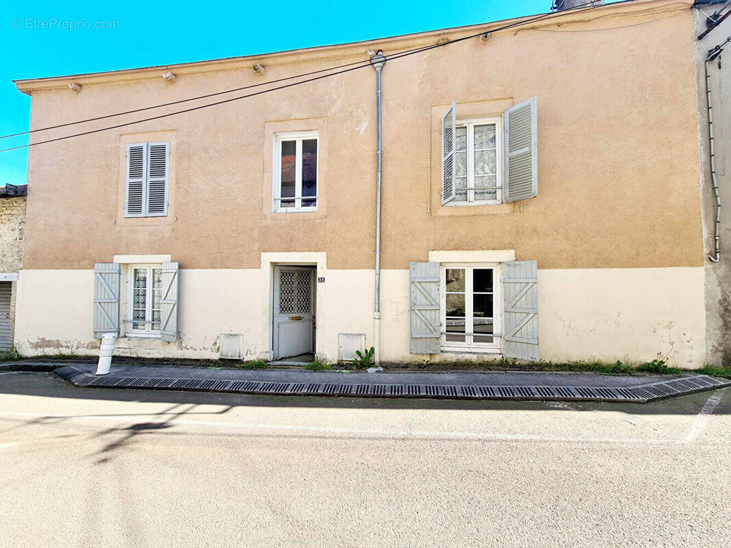Maison à CHAUMONT