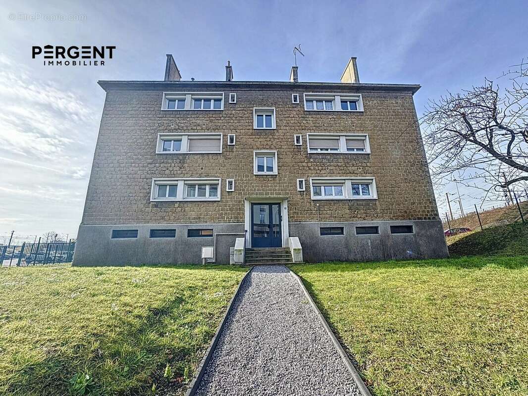Appartement à CHARLEVILLE-MEZIERES