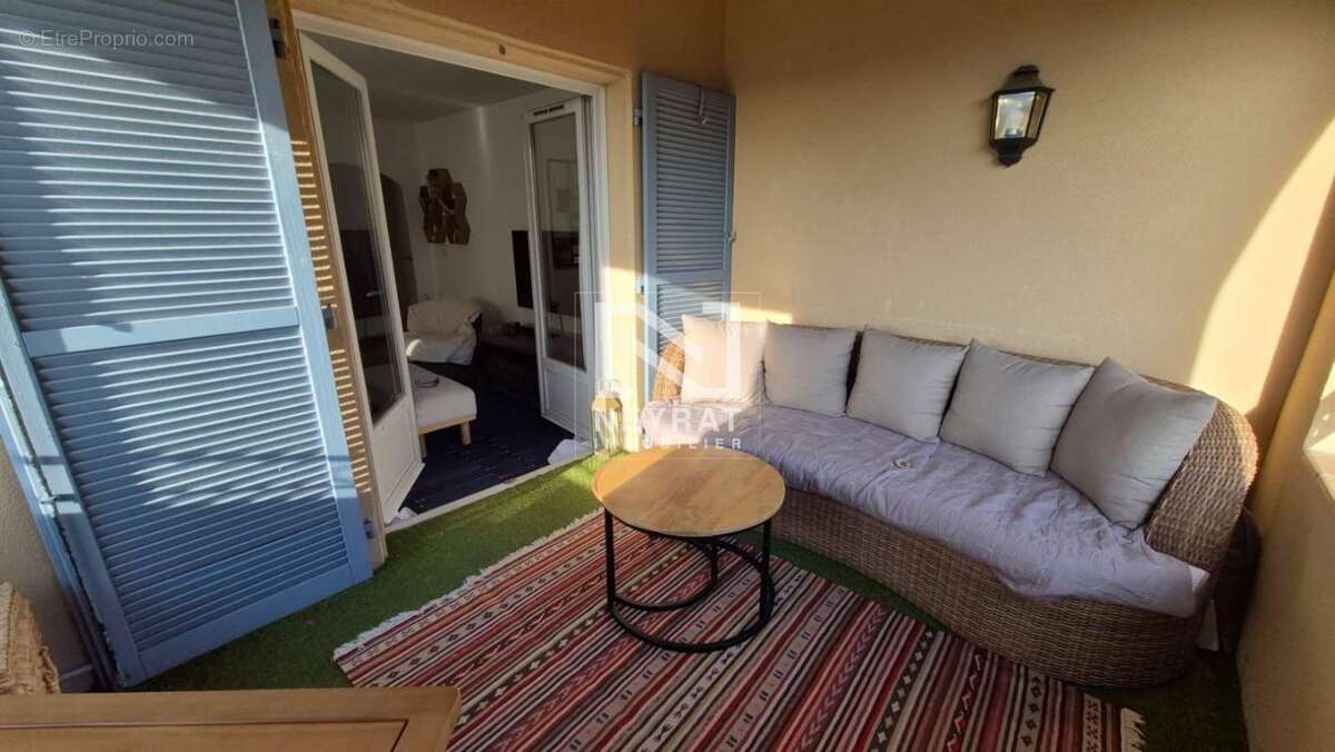 Appartement à FAYENCE