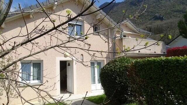 Maison à CHALLES-LES-EAUX