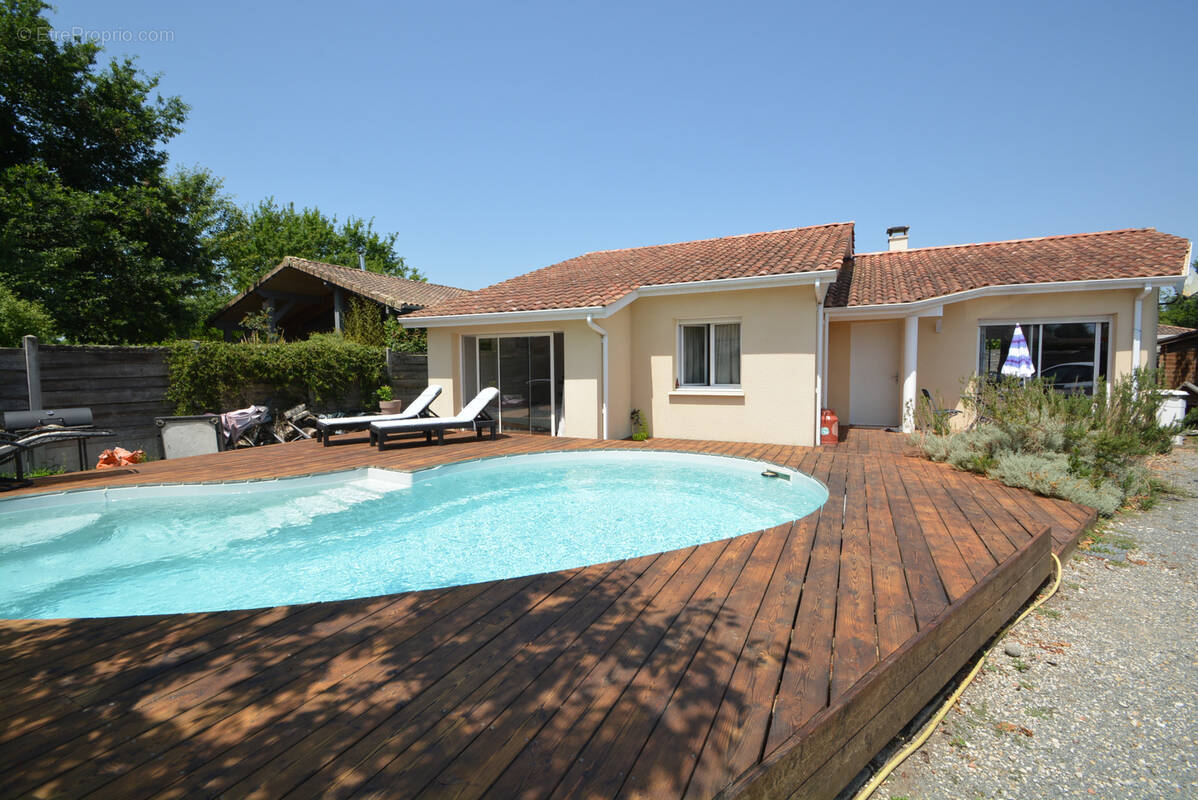 Maison à LE PORGE