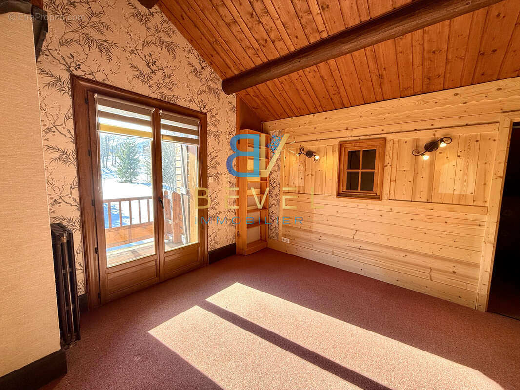 Appartement à FONTCOUVERTE-LA-TOUSSUIRE