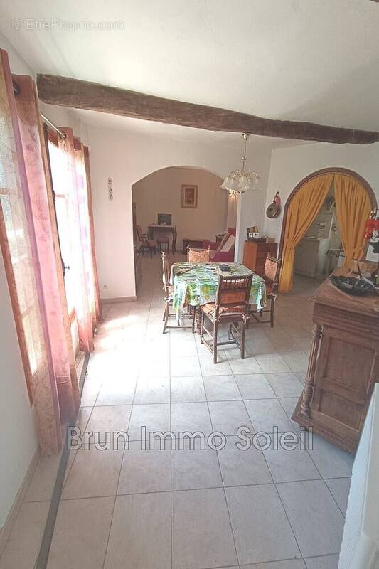 Appartement à TOUET-SUR-VAR