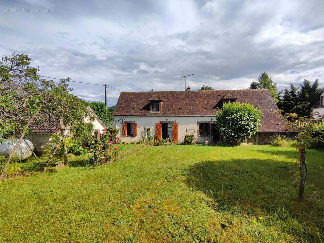 Maison à LONGNY-AU-PERCHE
