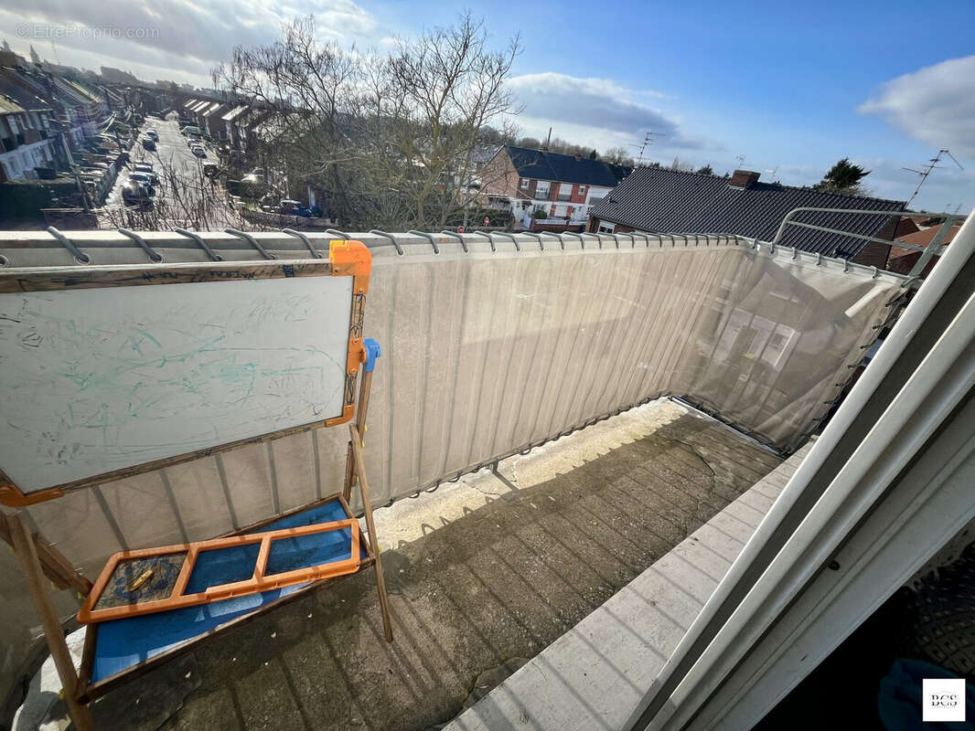 Appartement à BEUVRAGES