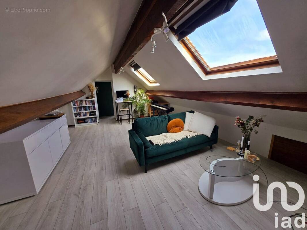Photo 1 - Appartement à MONTEVRAIN