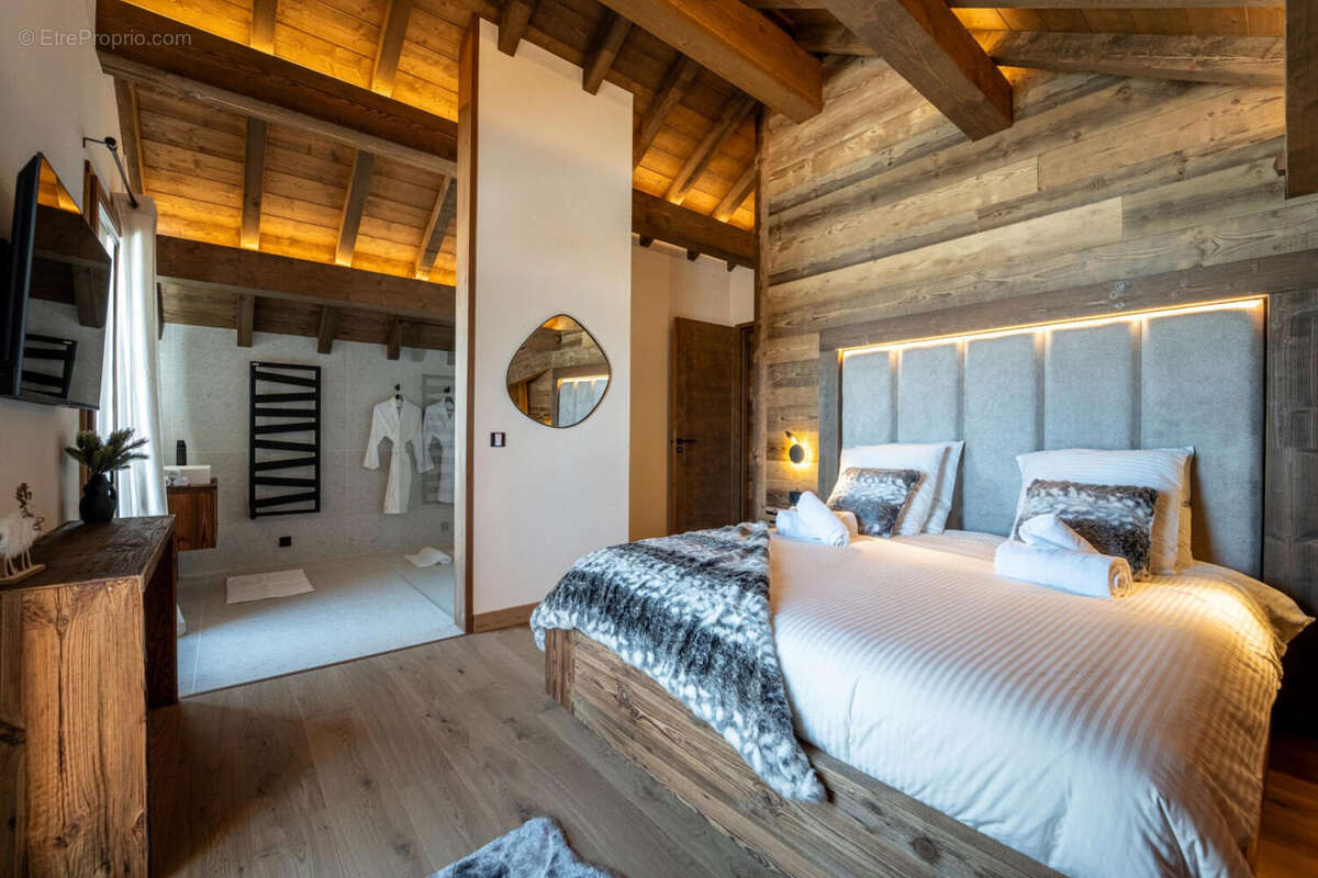 Ski chalet for sale La Toussuire-38 - Maison à LE CHATEL