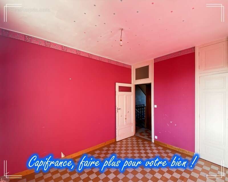 Maison à LA CLAYETTE