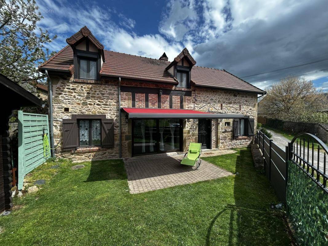 Maison à CUSSY-EN-MORVAN