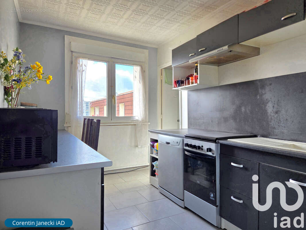 Photo 5 - Appartement à LA CHAPELLE-SAINT-LUC
